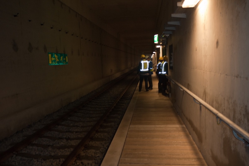 In de Drontermeertunnel.
