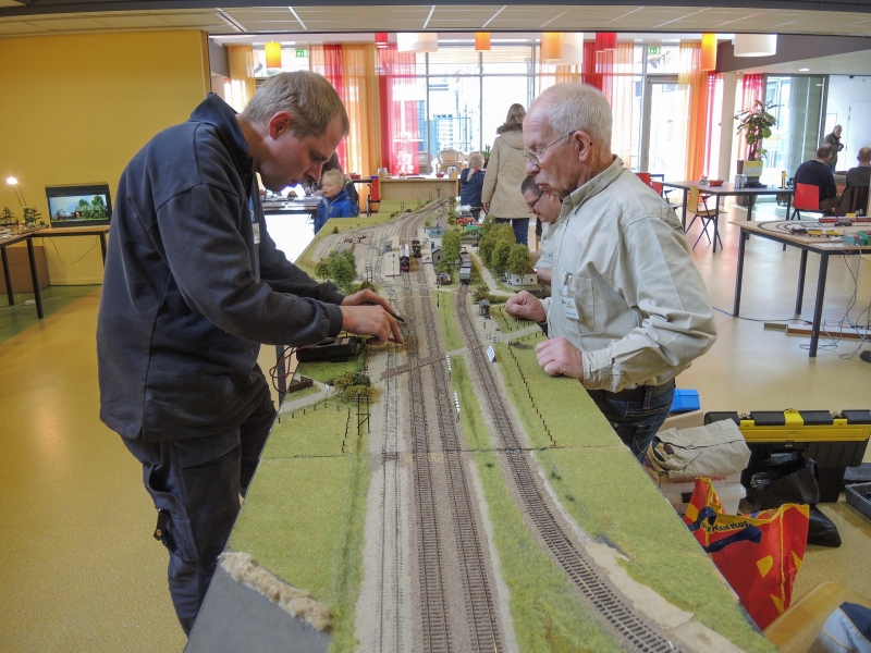 Werkzaamheden aan Hattemerbroek.
